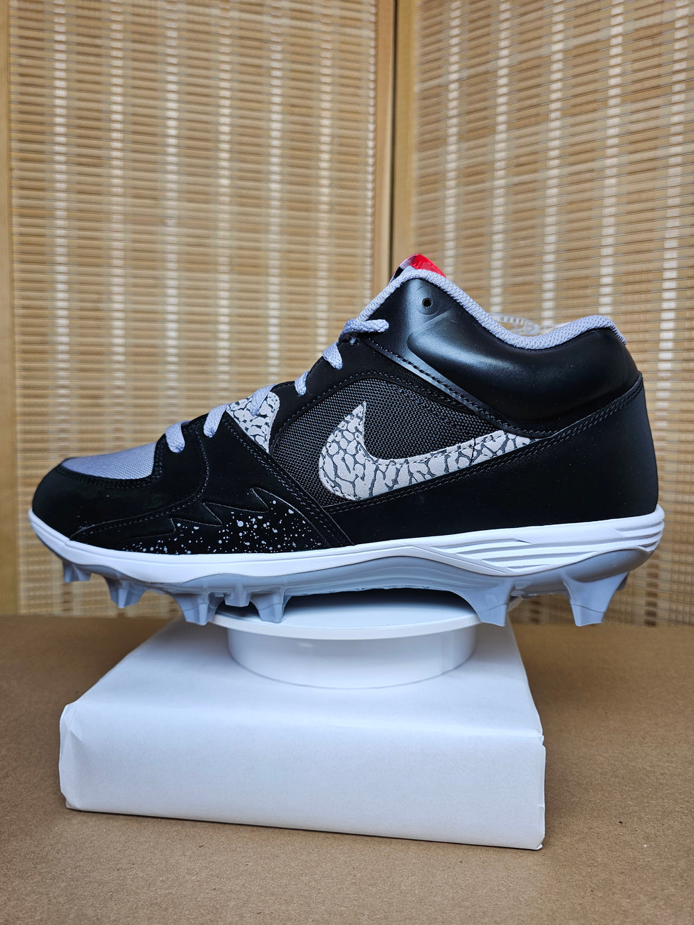 Jordan Stadium 90 TD Football Cleats Men’s 13 Black Cement HQ0210-060