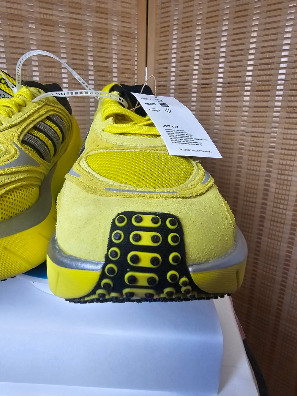 Adidas Adizero Goukana JP7177 Yellow Light Yellow Men's Running Shoes Size 10.5