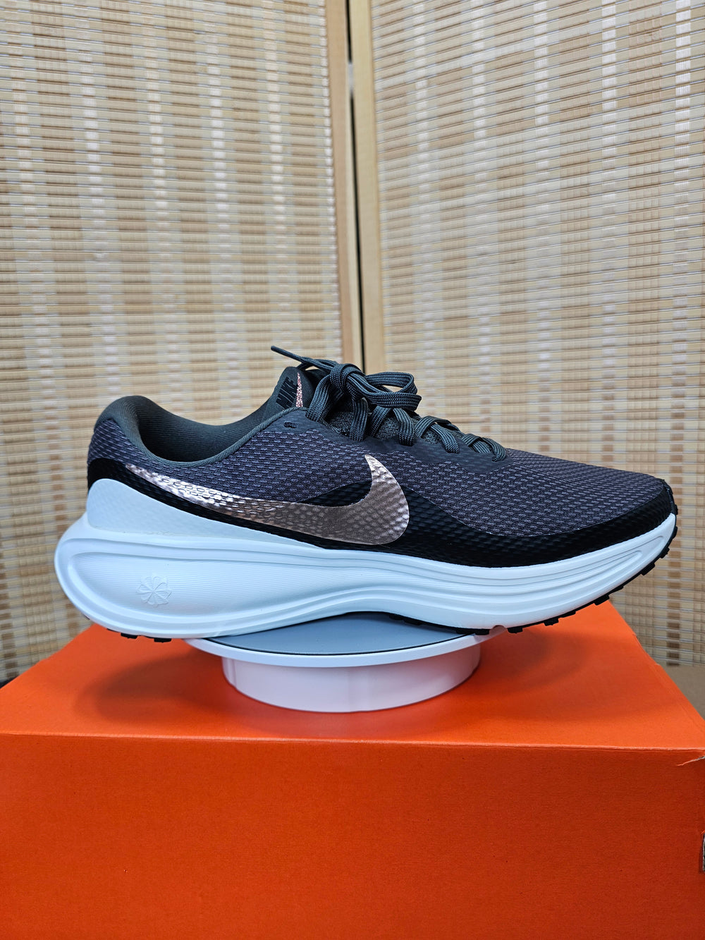 Nike Revolution 8 Women’s HJ8485-200 Size 10 Medium Ash Metallic Bronze NIB