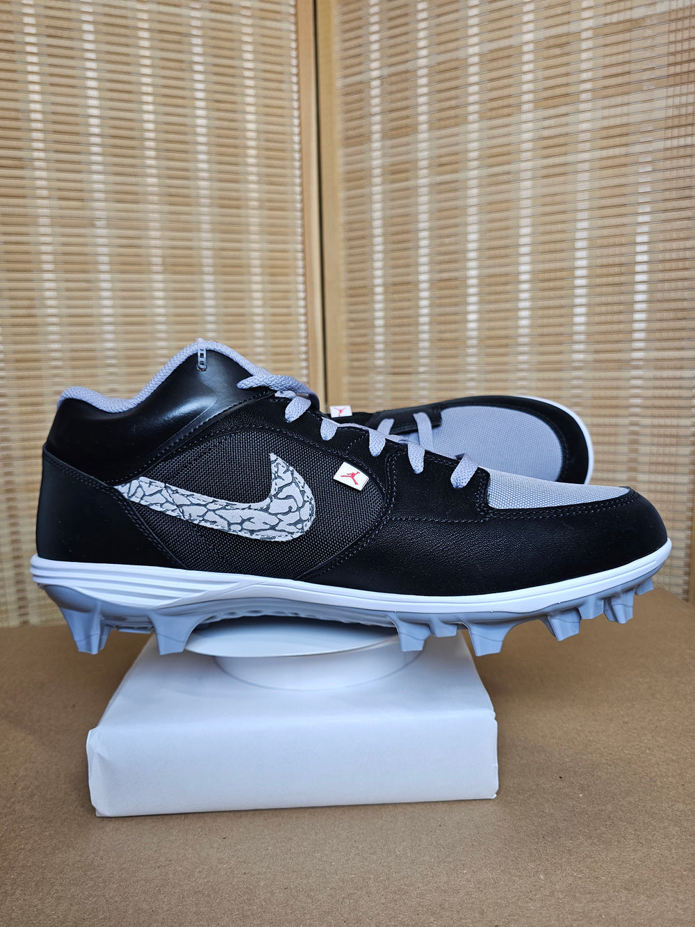 Jordan Stadium 90 TD Football Cleats Men’s 13 Black Cement HQ0210-060