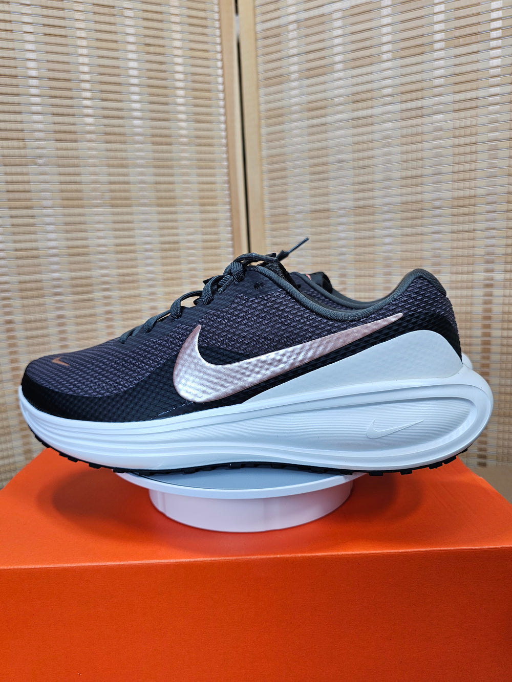 Nike Revolution 8 Women’s HJ8485-200 Size 10 Medium Ash Metallic Bronze NIB