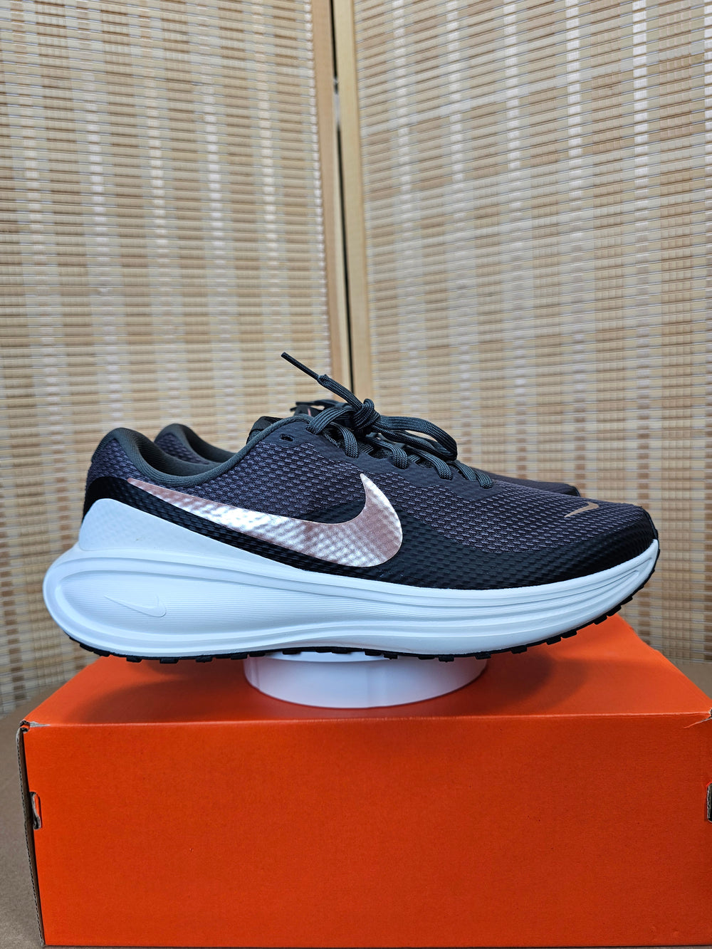 Nike Revolution 8 Women’s HJ8485-200 Size 10 Medium Ash Metallic Bronze NIB