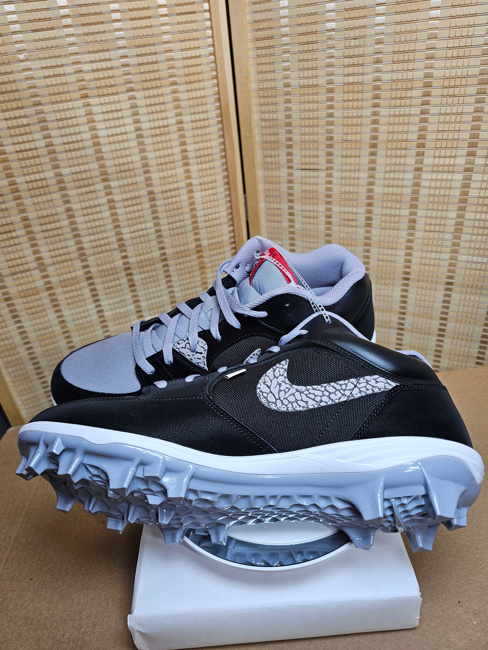 Jordan Stadium 90 TD Football Cleats Men’s 13 Black Cement HQ0210-060