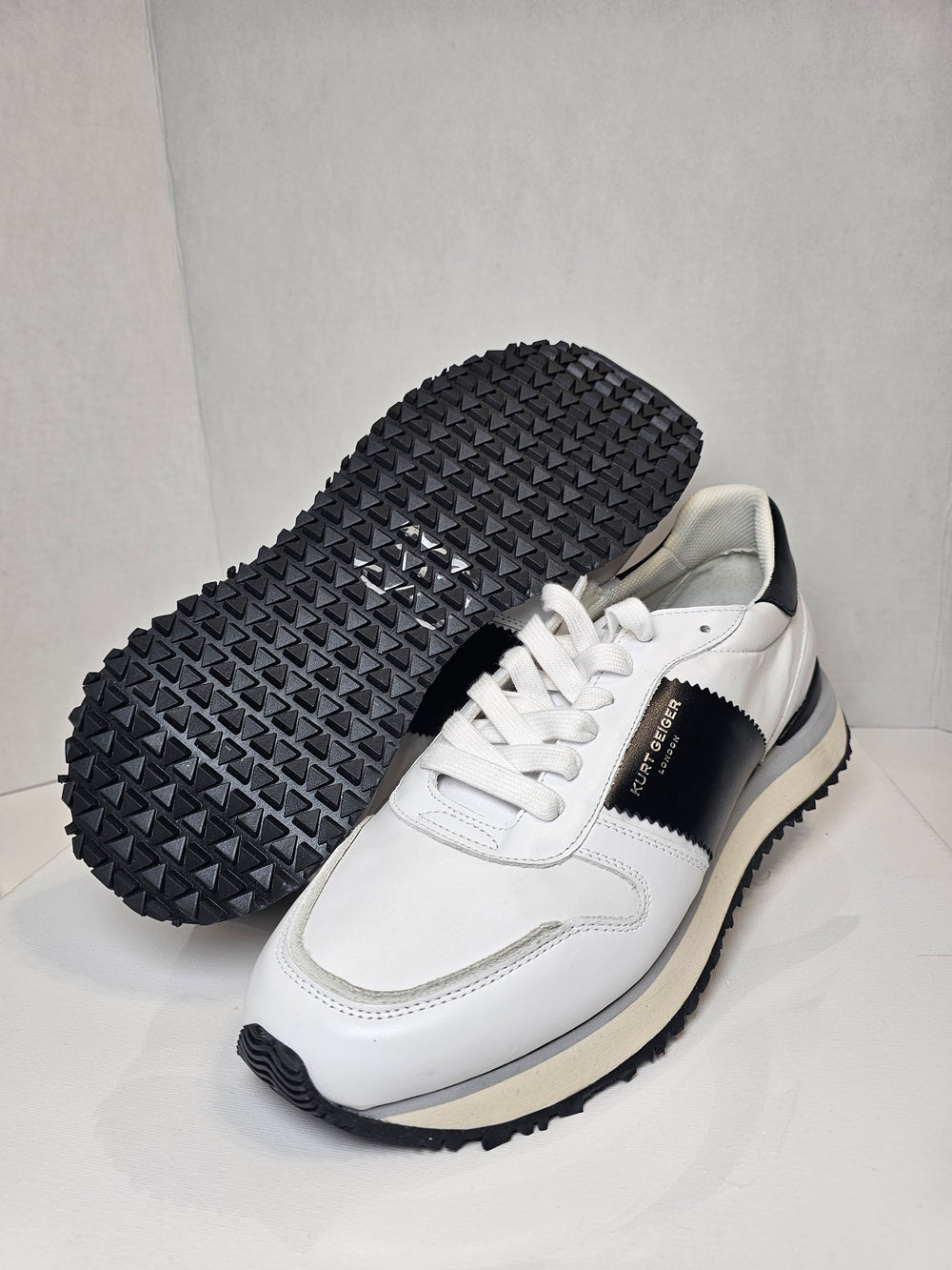 Kurt Geiger London Regan Sneakers Black White Leather Men's EU 42 UK 8 US 9